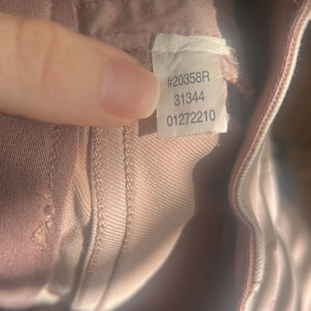 Set if 2 SPANX Twill Mauve and Brown Stretch Shorts Medium